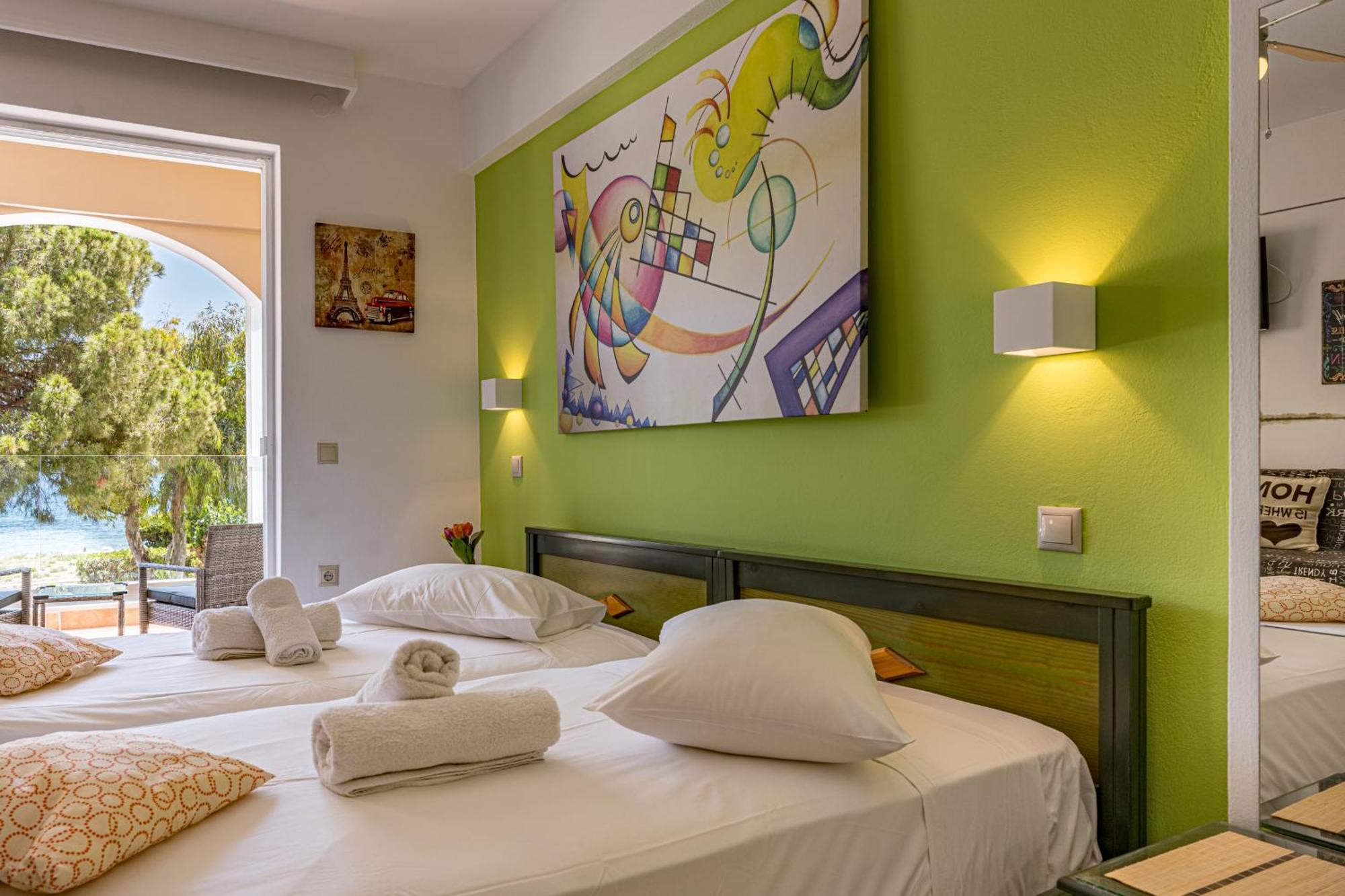 Seafront Spirit Suites Zákinthosz Szoba fotó