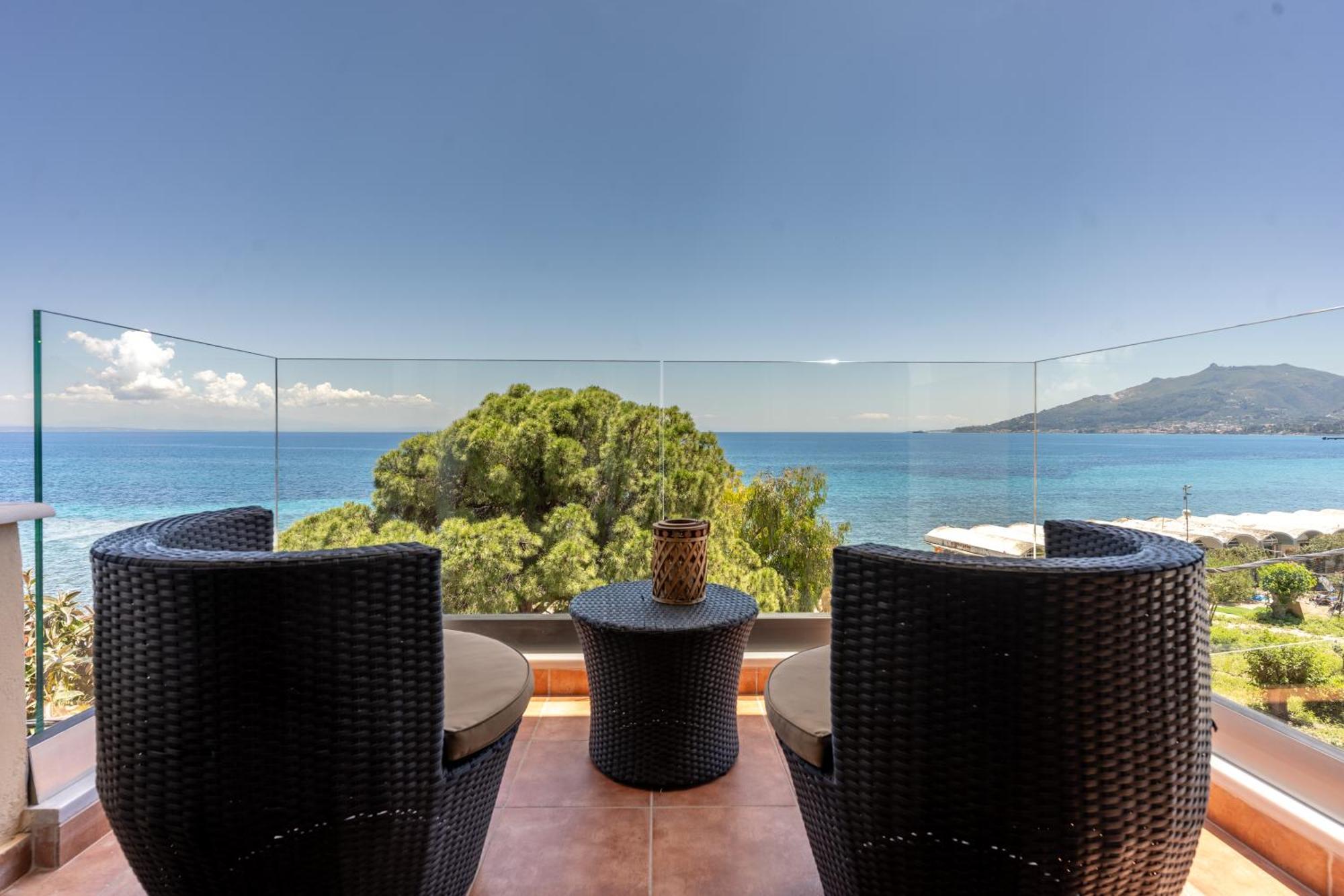 Seafront Spirit Suites Zákinthosz Kültér fotó