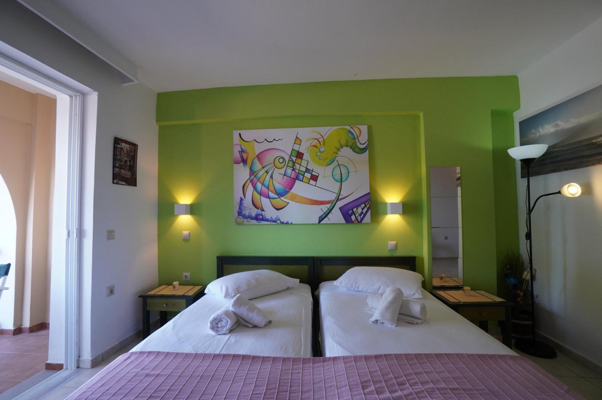 Seafront Spirit Suites Zákinthosz Szoba fotó