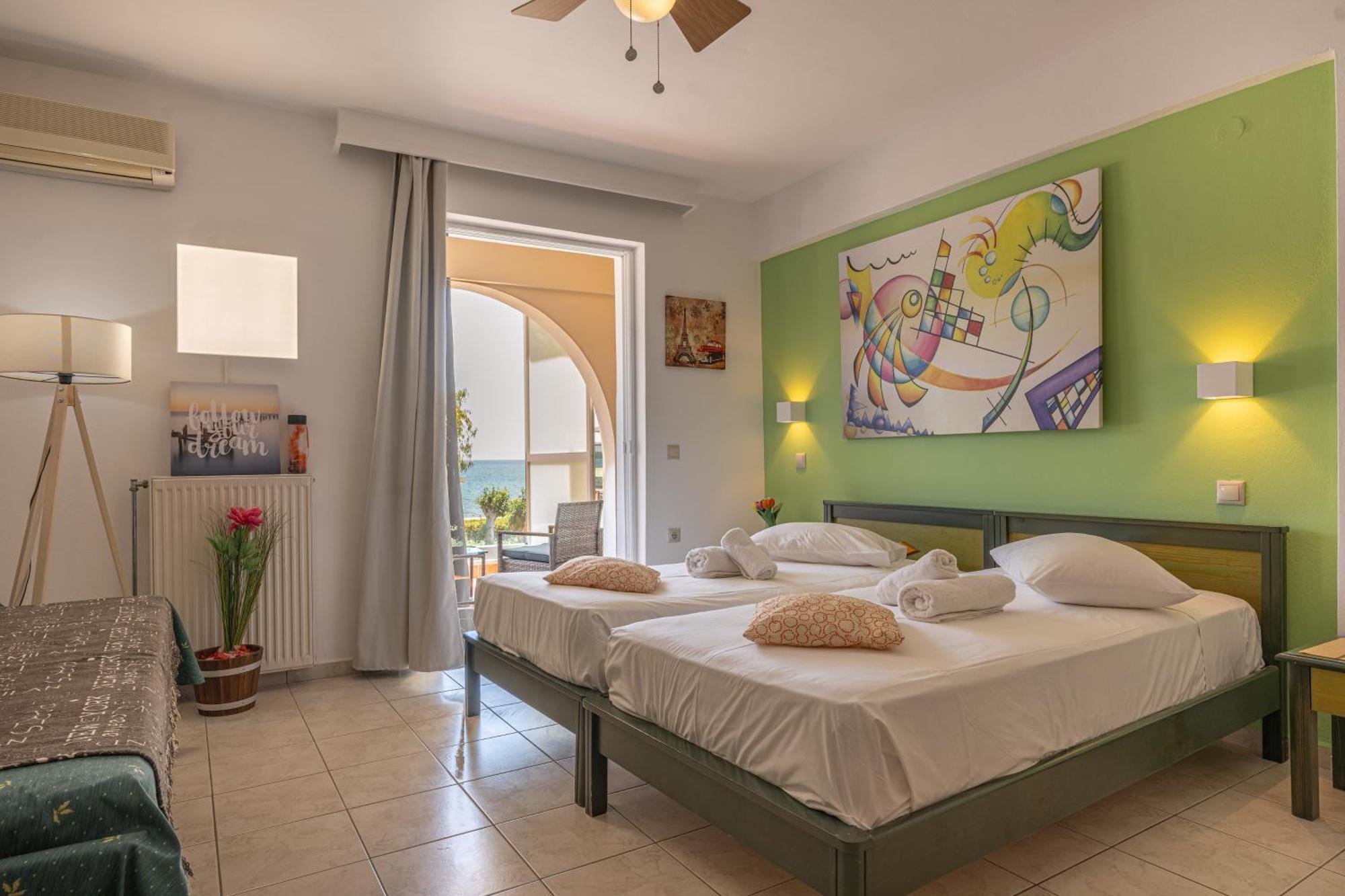 Seafront Spirit Suites Zákinthosz Szoba fotó