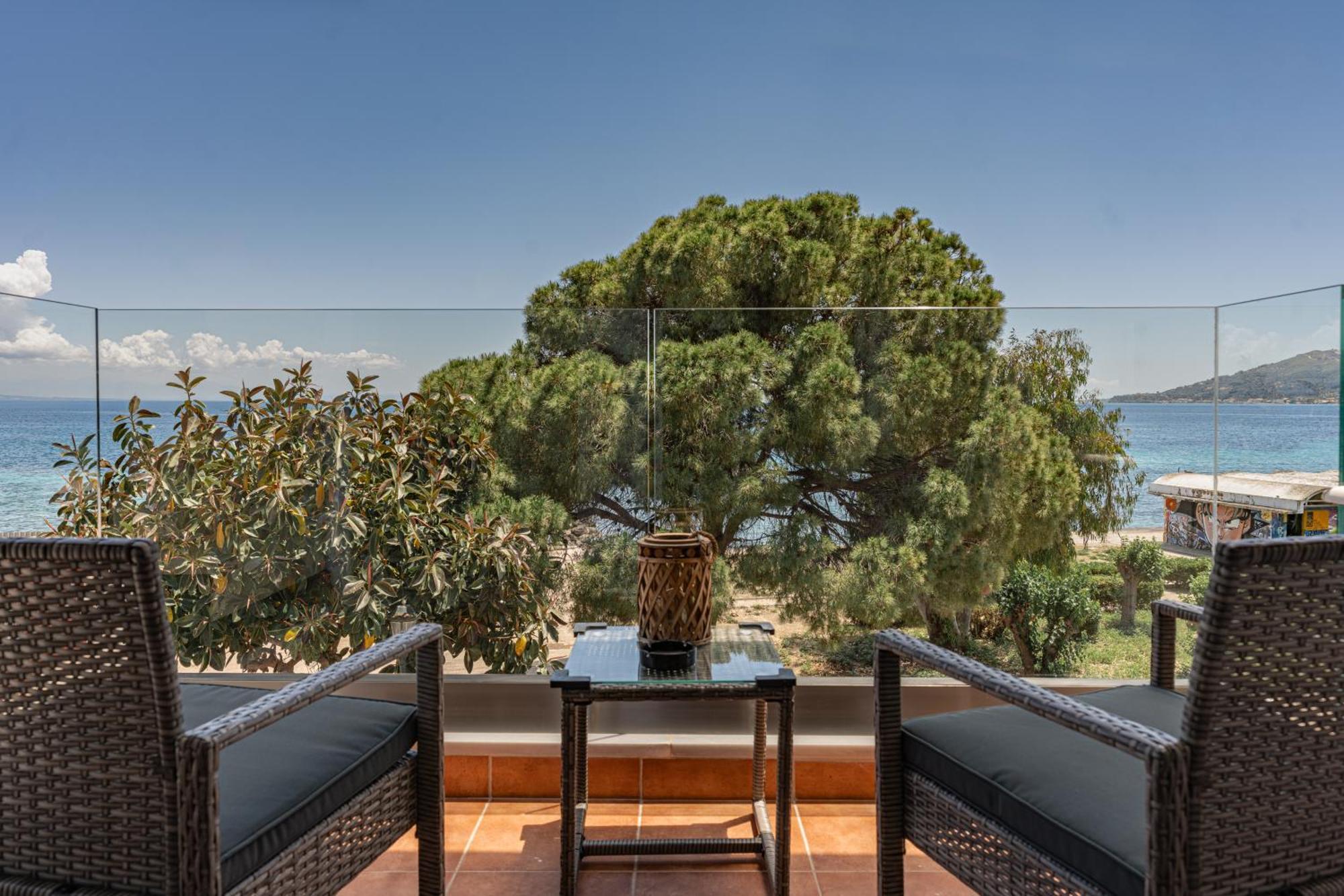Seafront Spirit Suites Zákinthosz Szoba fotó